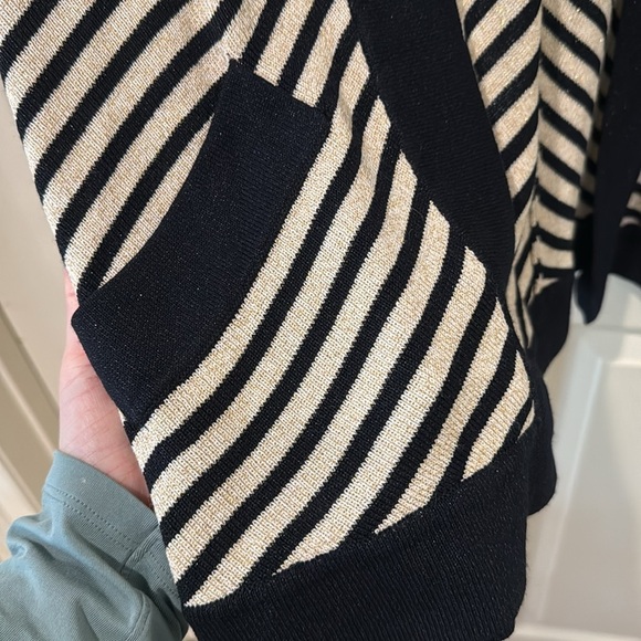 Chicos tan/black metallic open front cardigan, size 1 - Picture 6 of 8
